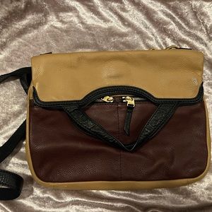 Fossil tan and brown leather purse